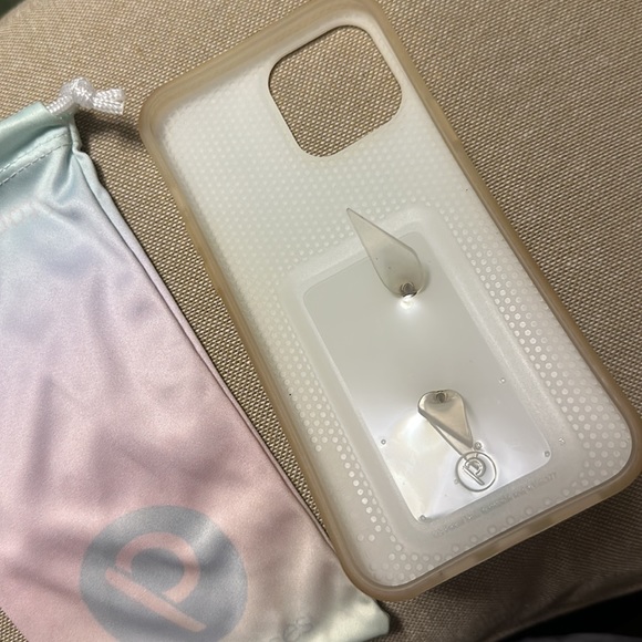 iPhone 12 Pro Max case - Picture 3 of 3